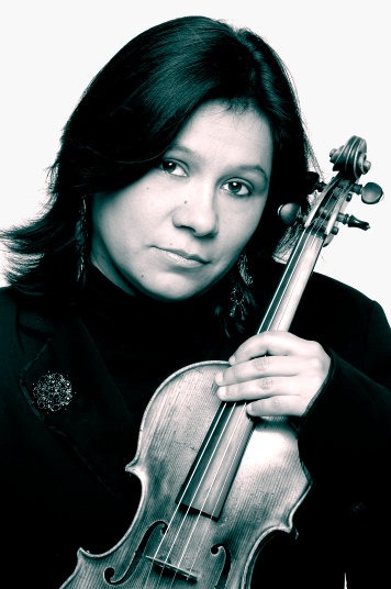 Marisa Aramayo, Geigerin und Kulturmanagerin