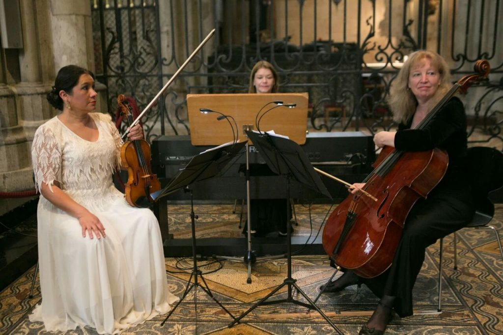Tria, Konzert im Kölner Dom (Marisa Aramayo, Marie Charline Foccroulle, Polly Lohrer)
