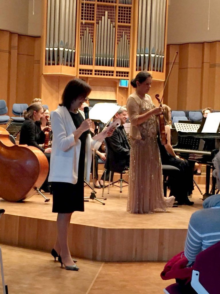 Frau Magdalena von Beckh Widmanstetter - Konsulin aus Argentinien in Bonn - auf dem Piazzolla-Konzert