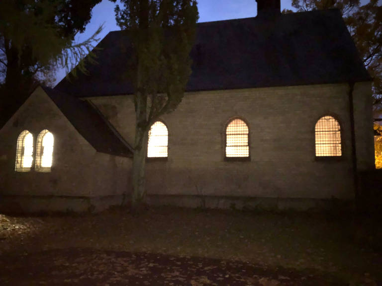 Die Magdalenenkapelle bei Nacht